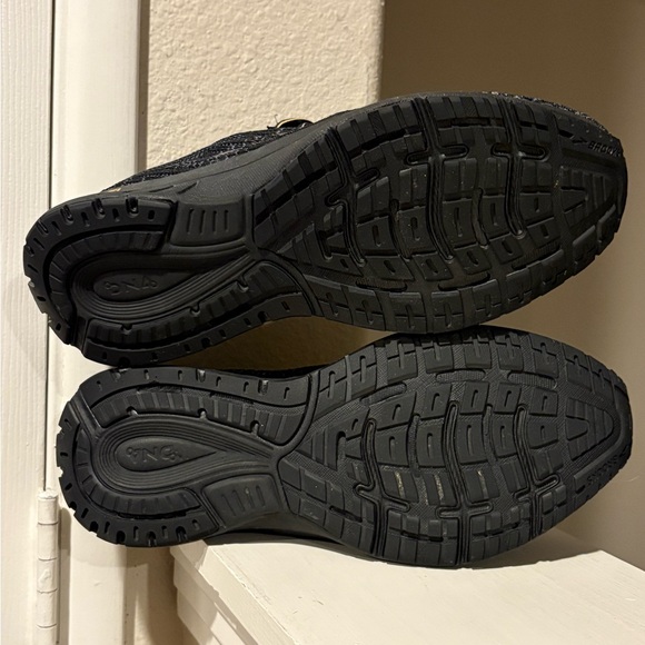 Brooks Revel 3 Black 1103141D077  Running Shoes Sneakers Mens Size 8.5 Medium D - Picture 8 of 10